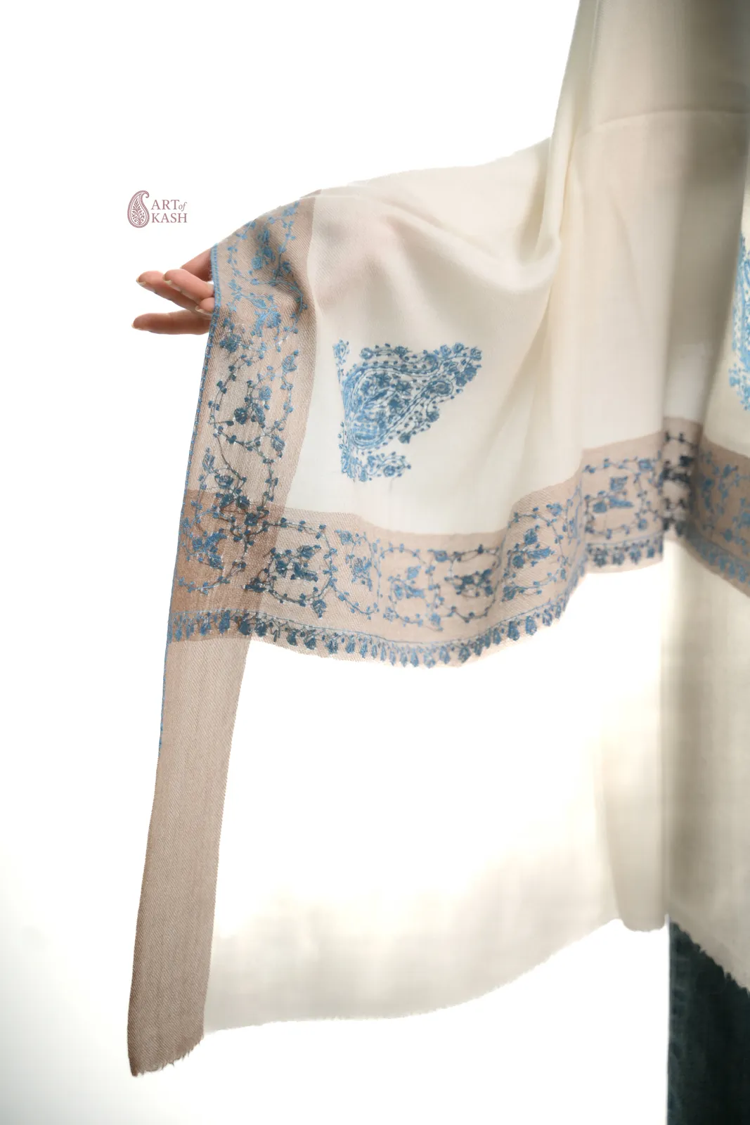 Hand Embroidery Stoles — Item 3