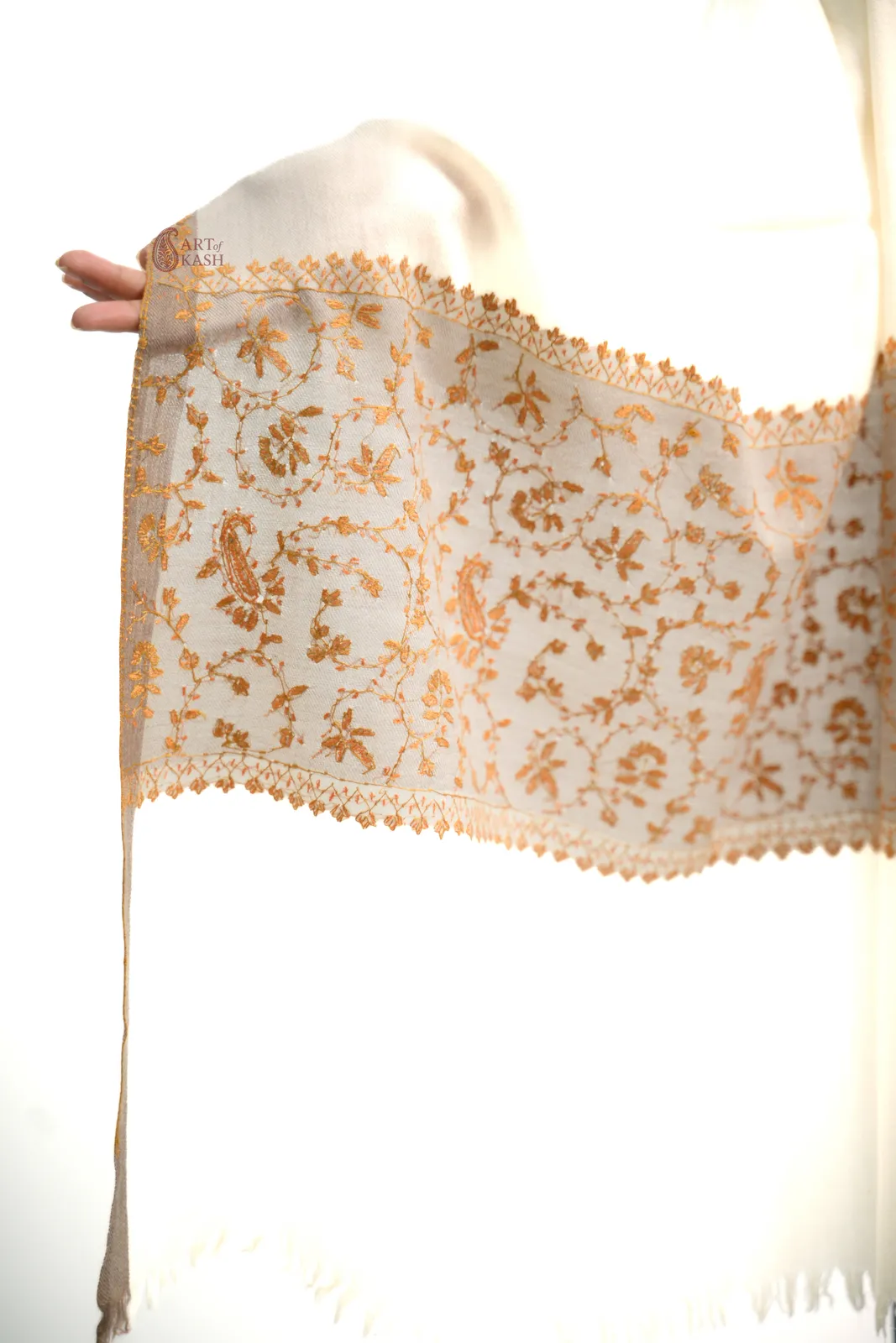 Hand Embroidery Stoles — Item 4