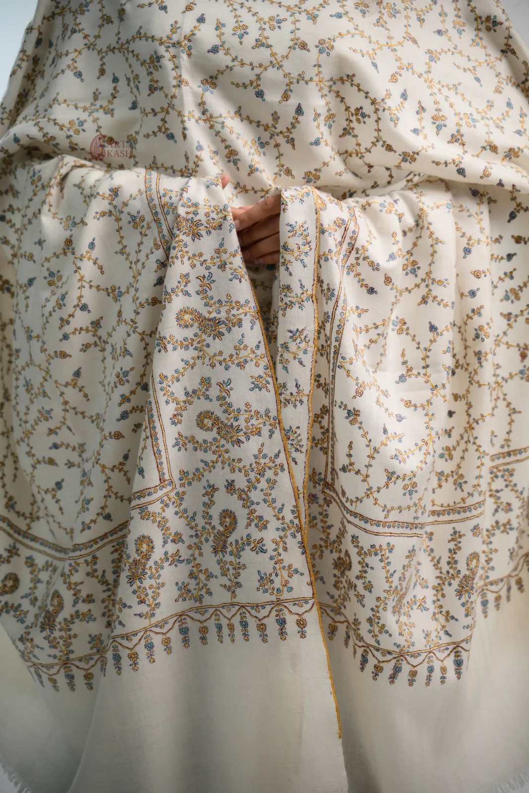 Pashmina Jaali Shawl