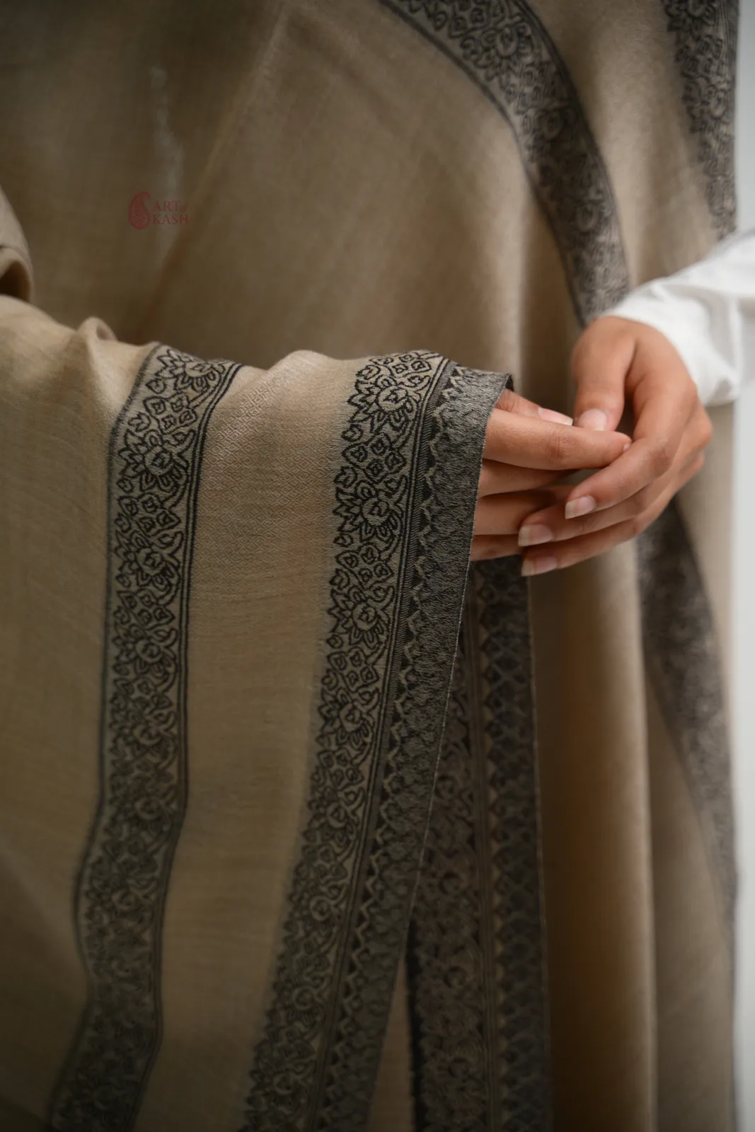 Weaving Stoles — Item 1